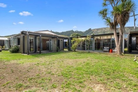 Photo of property in 12 Peninsula Road, Tata Beach, Takaka, 7183