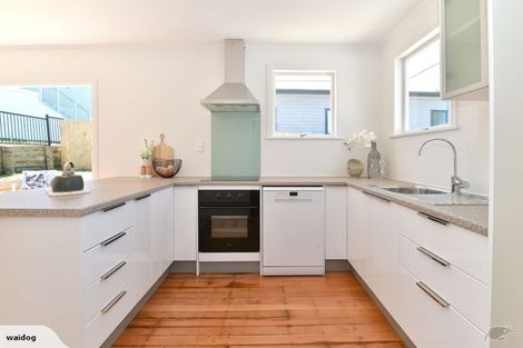 Photo of property in 25b Arrow Road, Forrest Hill, Auckland, 0620