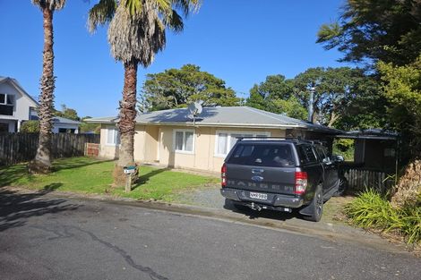 Photo of property in 3 Lyon Street, Opua, 0200