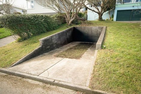 Photo of property in 13a Huia Street, Tawa, Wellington, 5028