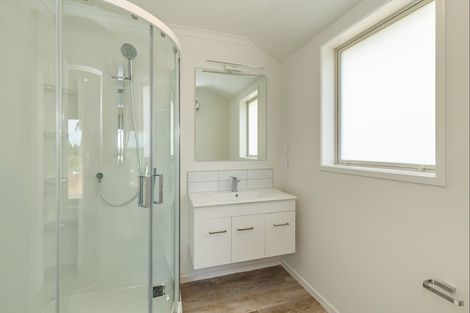 Photo of property in 27 Railway Terrace, Ohau, Levin, 5570