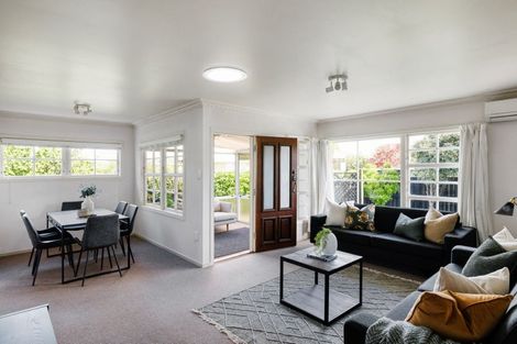 Photo of property in 86 Sandwich Road, St Andrews, Hamilton, 3200