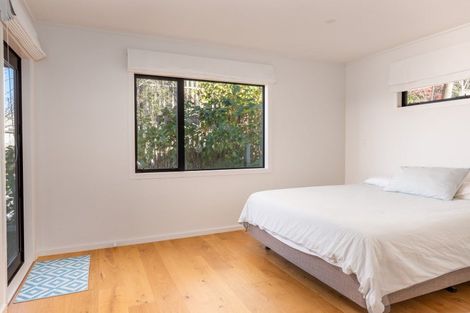 Photo of property in 21 Waiparemo Crescent, Pukawa Bay, Turangi, 3381