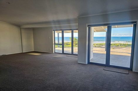 Photo of property in 233 Pukehina Parade, Pukehina, 3189
