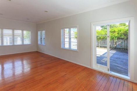 Photo of property in 688 Great North Road, Grey Lynn, Auckland, 1021