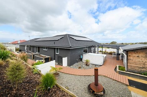 Photo of property in 36 Macdonald Heights, Feilding, 4702