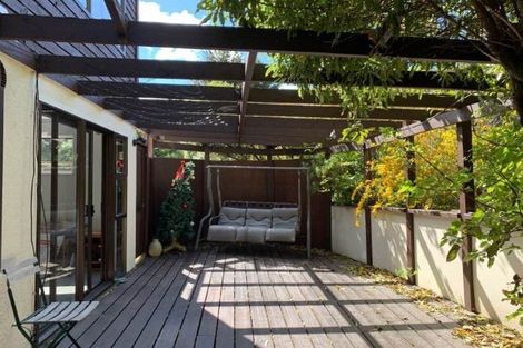 Photo of property in 10 Arawata Terrace, Fernhill, Queenstown, 9300