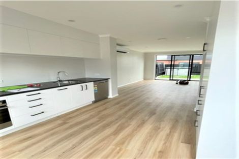 Photo of property in 4 Gloaming Lane, Wallaceville, Upper Hutt, 5018