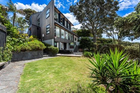 Photo of property in 2 Old Lake Road, Narrow Neck, Auckland, 0624