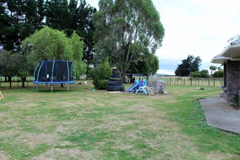 Photo of property in 12 Totaramahonga Road, Dannevirke, 4972