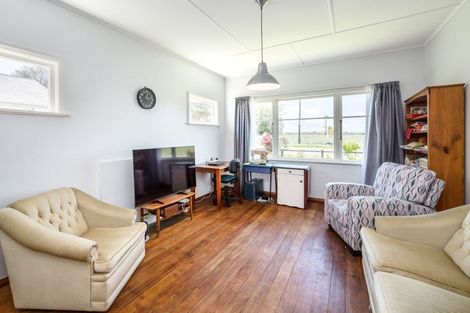 Photo of property in 6 South Featherston Road, South Featherston, Featherston, 5771