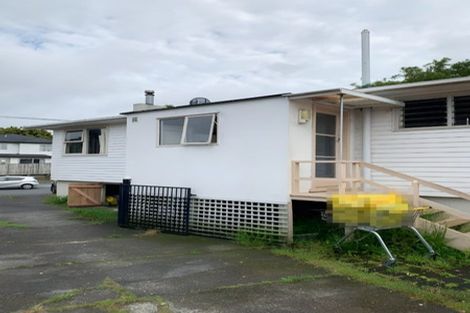 Photo of property in 12 Greville Road, Pinehill, Auckland, 0632