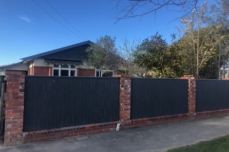 Photo of property in 26 Gamblins Road, Saint Martins, Christchurch, 8022