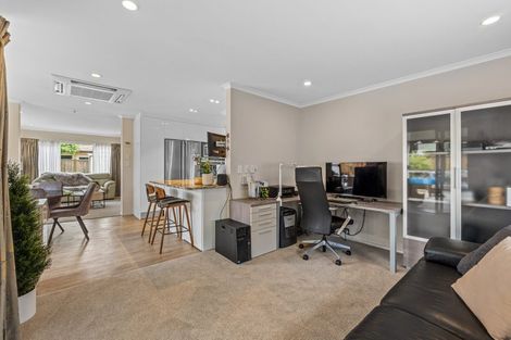 Photo of property in 9 Millstone Lane, Henderson, Auckland, 0612