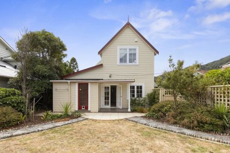 Photo of property in 13 Miro Street, Eastbourne, Lower Hutt, 5013