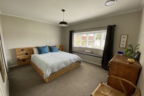 Photo of property in 102 Namata Road, One Tree Hill, Auckland, 1061
