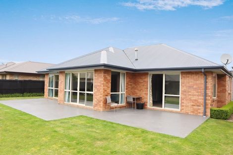 Photo of property in 12 Catkins Lane, Mairehau, Christchurch, 8052