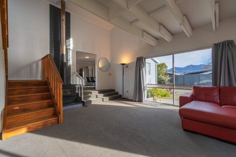Photo of property in 25 Henry Street, Te Anau, 9600