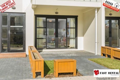 Photo of property in Apollo Apartments, 201/46 Rosedale Road, Rosedale, Auckland, 0632