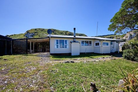 Photo of property in 1 Kaka Road, South Bay, Kaikoura, 7300