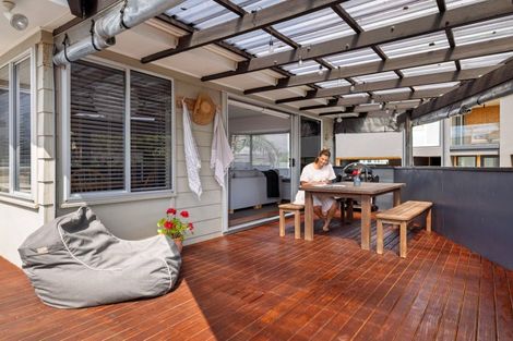 Photo of property in 1097 Papamoa Beach Road, Papamoa Beach, Papamoa, 3118