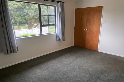 Photo of property in 2 Marram Way, Peka Peka, Waikanae, 5391