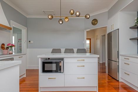 Photo of property in 23 Haydon Street, Roslyn, Palmerston North, 4414