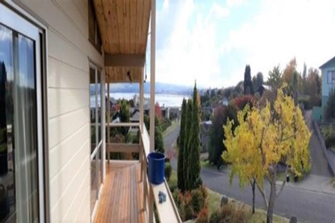 Photo of property in 39 Tremaine Avenue, Two Mile Bay, Taupo, 3330