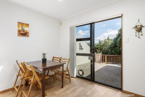 Photo of property in 2a Bay Lair Grove, Island Bay, Wellington, 6023