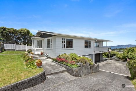 Photo of property in 24 Cypress Drive, Maungaraki, Lower Hutt, 5010