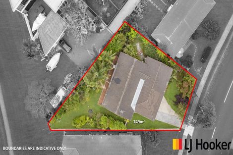 Photo of property in 128 Carnoustie Drive, Wattle Downs, Auckland, 2103