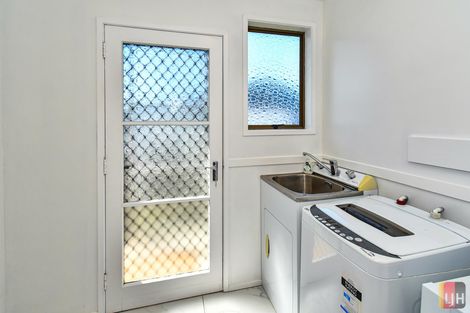 Photo of property in 1/147 Carnoustie Drive, Wattle Downs, Auckland, 2103