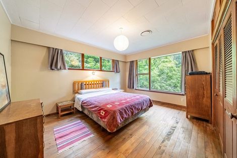 Photo of property in 80 Raukawa Street, Stokes Valley, Lower Hutt, 5019