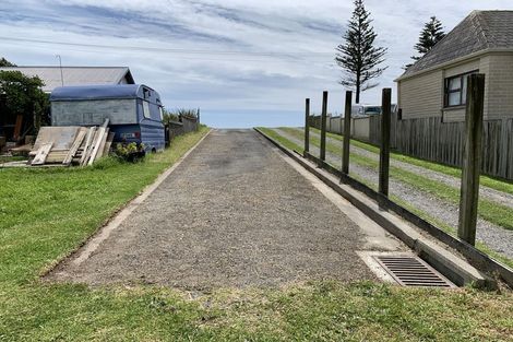 Photo of property in 64a Marine Parade, Otaki Beach, Otaki, 5512