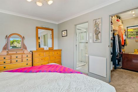 Photo of property in 31 Mercury Way, Whitby, Porirua, 5024