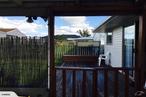 Photo of property in 1/18 Kirrie Avenue, Te Atatu South, Auckland, 0610