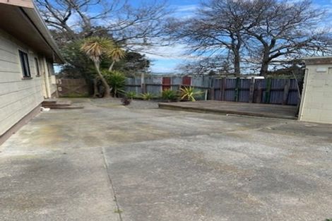 Photo of property in 16 Redwood Drive, Waipukurau, 4200