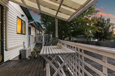 Photo of property in 46b Captain Scott Road, Glen Eden, Auckland, 0602