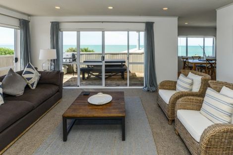 Photo of property in 243 Clifton Road, Te Awanga, 4102