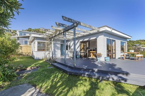 Photo of property in 4 Kiriwai Road, Paremata, Porirua, 5024