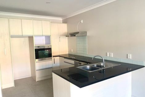 Photo of property in 5/44 Carlos Drive, Flat Bush, Auckland, 2016