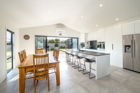 Photo of property in 16 Fantail Avenue, Carterton, 5713