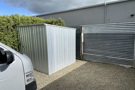 Photo of property in 11 Edgeware Road, Palmerston North, 4410
