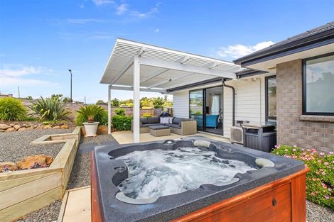 Photo of property in 2 Ella Anne Crescent, Warkworth, 0910