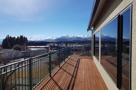 Photo of property in 12 Hamilton Drive, Lake Tekapo, 7999