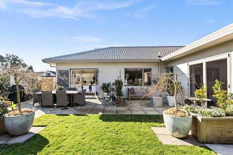 Photo of property in 17c Hetley Crescent, Taradale, Napier, 4112
