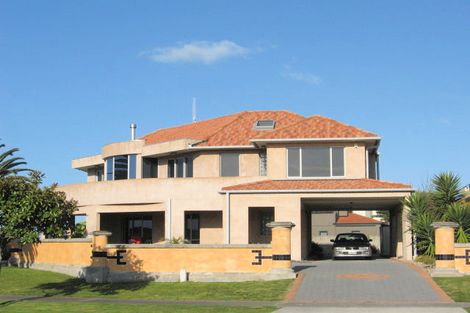 Photo of property in 1 Palm Beach Boulevard, Papamoa Beach, Papamoa, 3118