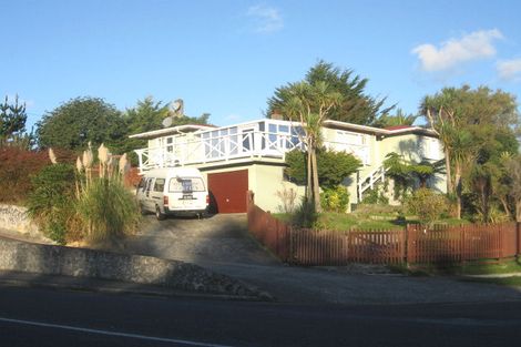 Photo of property in 112 Champion Street, Cannons Creek, Porirua, 5024