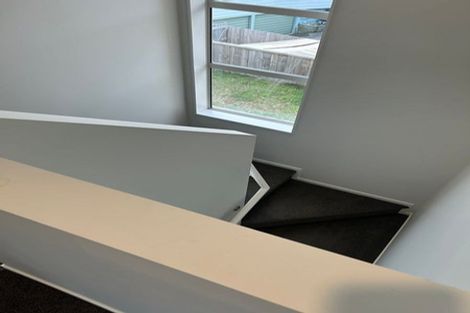 Photo of property in 7b Yeoman Place, Howick, Auckland, 2014