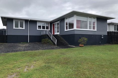 Photo of property in 12 Adriatic Avenue, Henderson, Auckland, 0612
